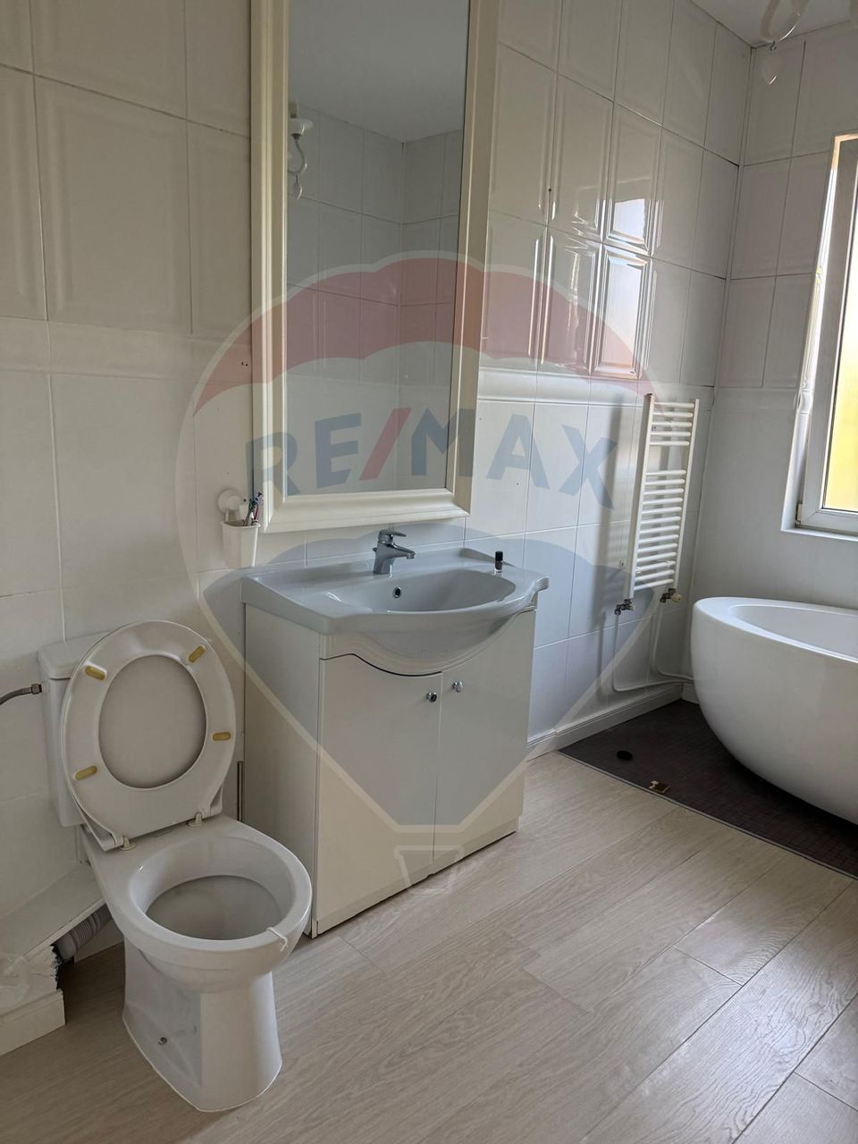 Închiriez casă individuală, 4 dormitoare, zona Borhanciului