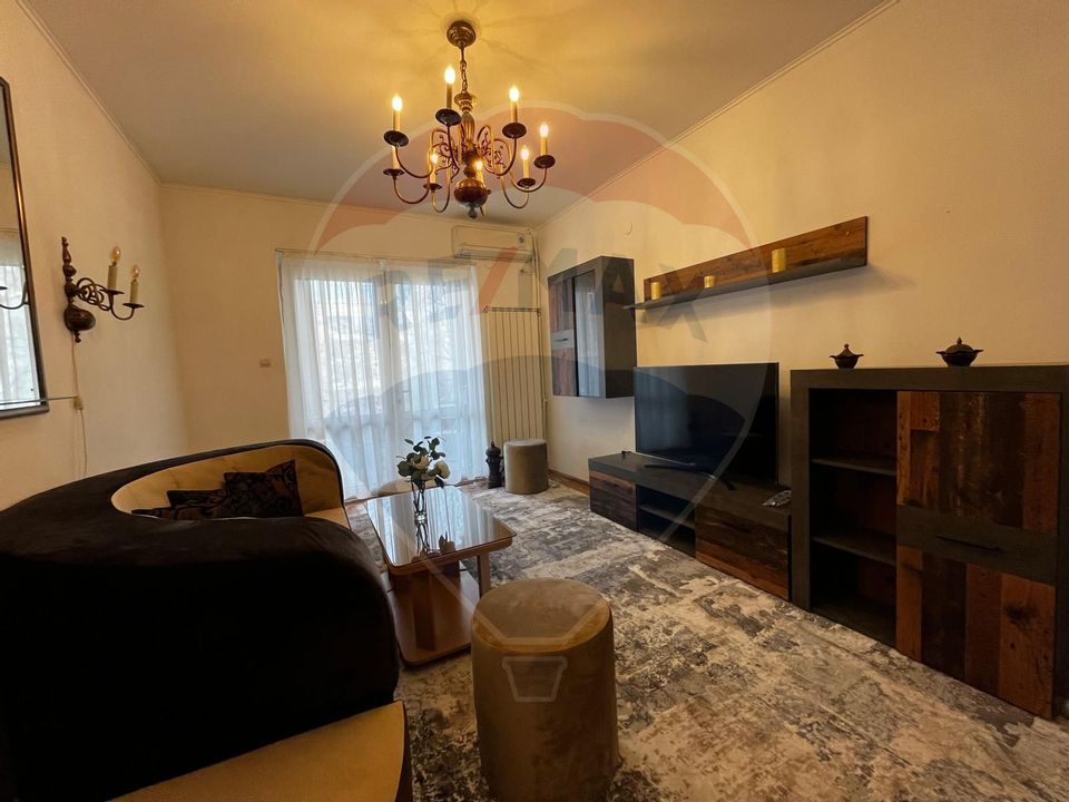 Apartament 2 camere de închiriat în Piața Amzei