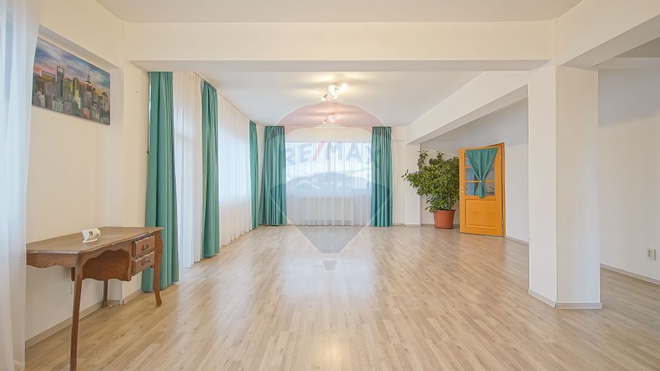 CENTRAL - Clădire birouri DE INCHIRIAT