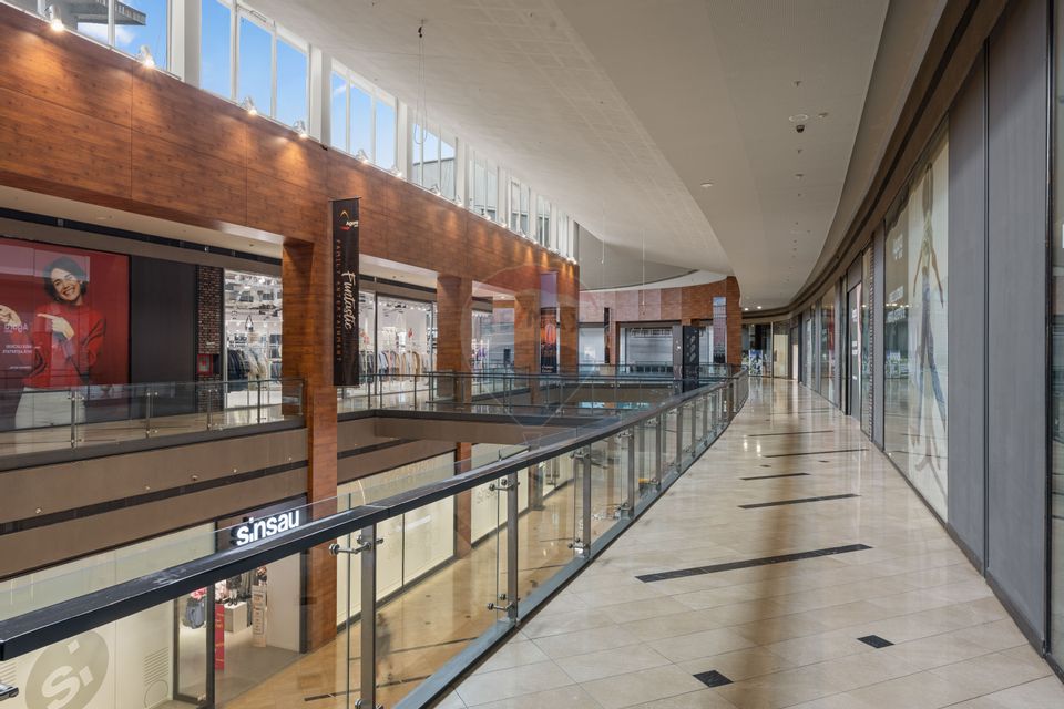 Închiriere spații comerciale flexibile în Agora Mall, de la 15 €/mp
