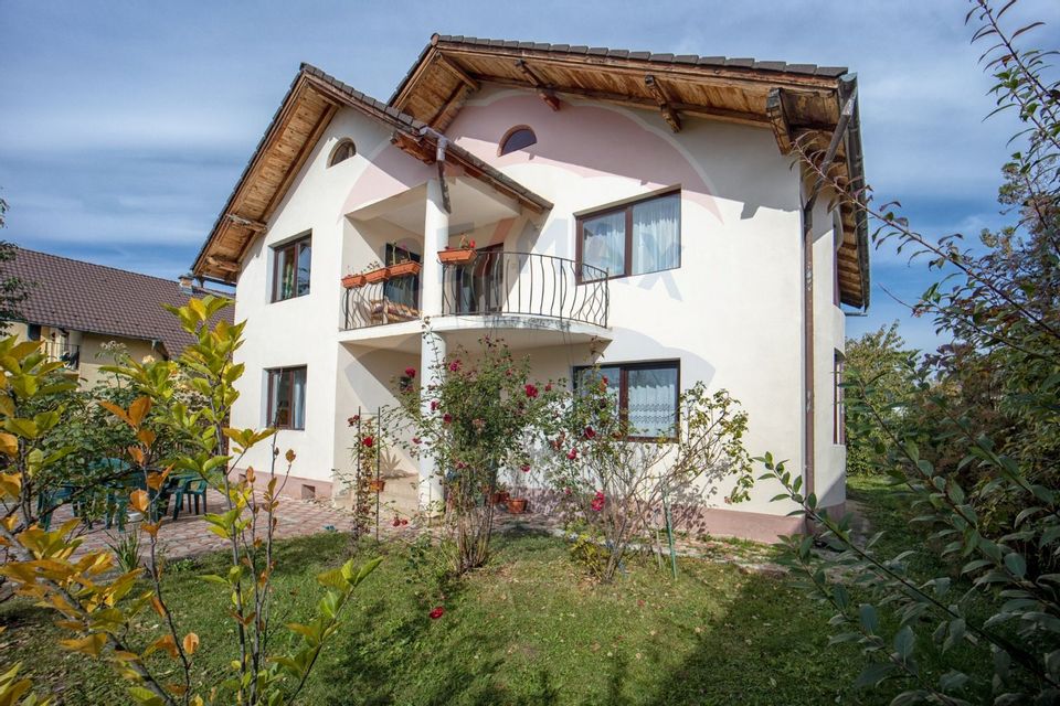 5 room House / Villa for sale, Primaverii area