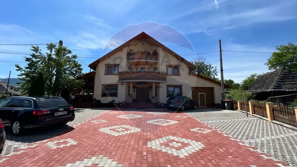 11 room Hotel / Pension for sale