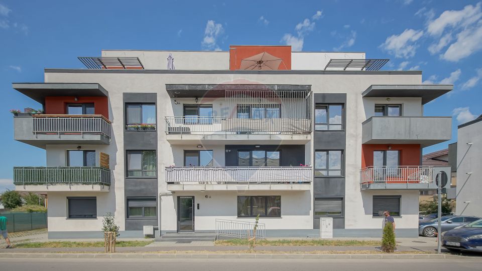 2 room Apartment for rent, Tractorul area