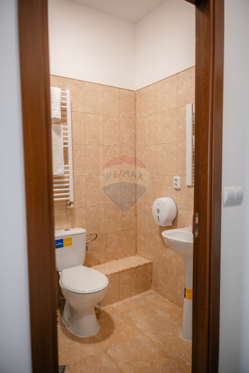 1,132sq.m Commercial Space for sale