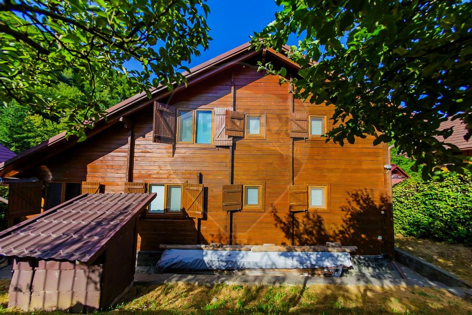 4 room House / Villa for sale