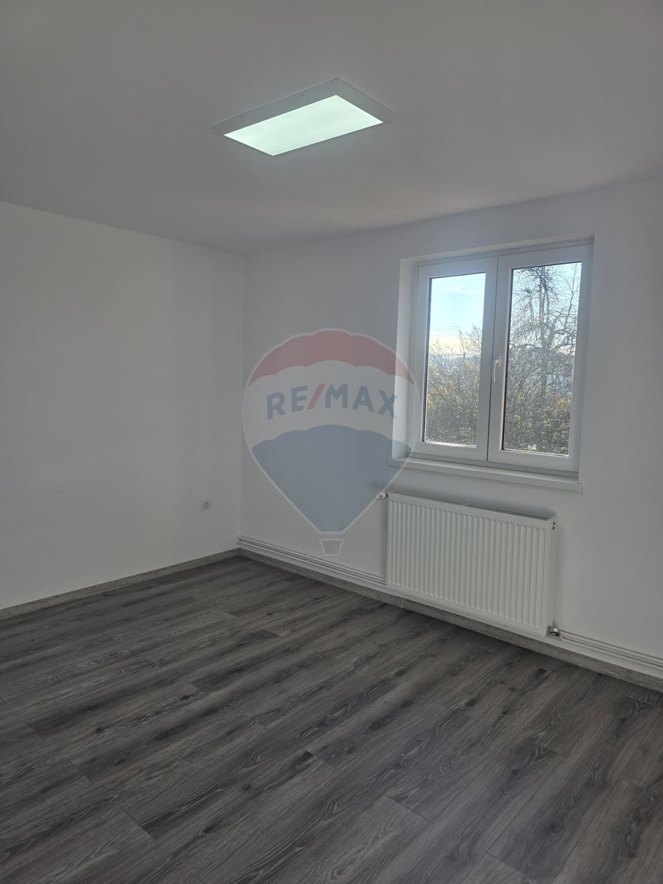 Spațiu comercial de închiriat în zona Vasia