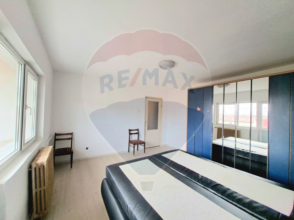 Apartament 3 camere, 96 mp, central, Sebiș – exclusiv RE/MAX