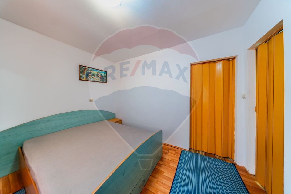 Apartament cu o camera in zona Parneava