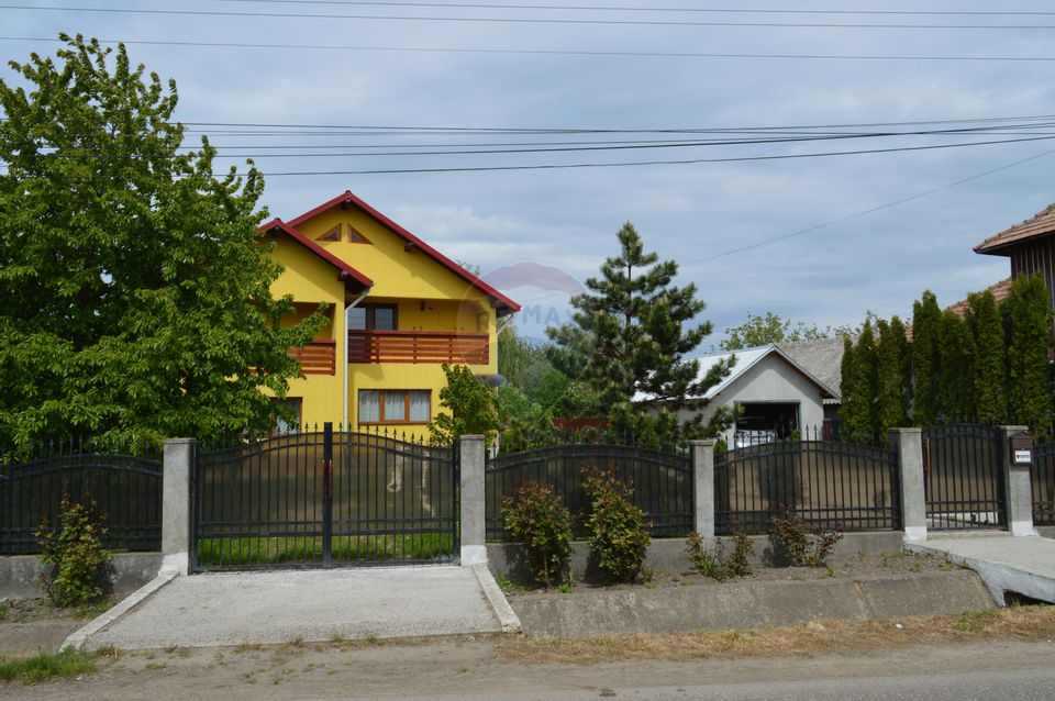 7 room House / Villa for sale