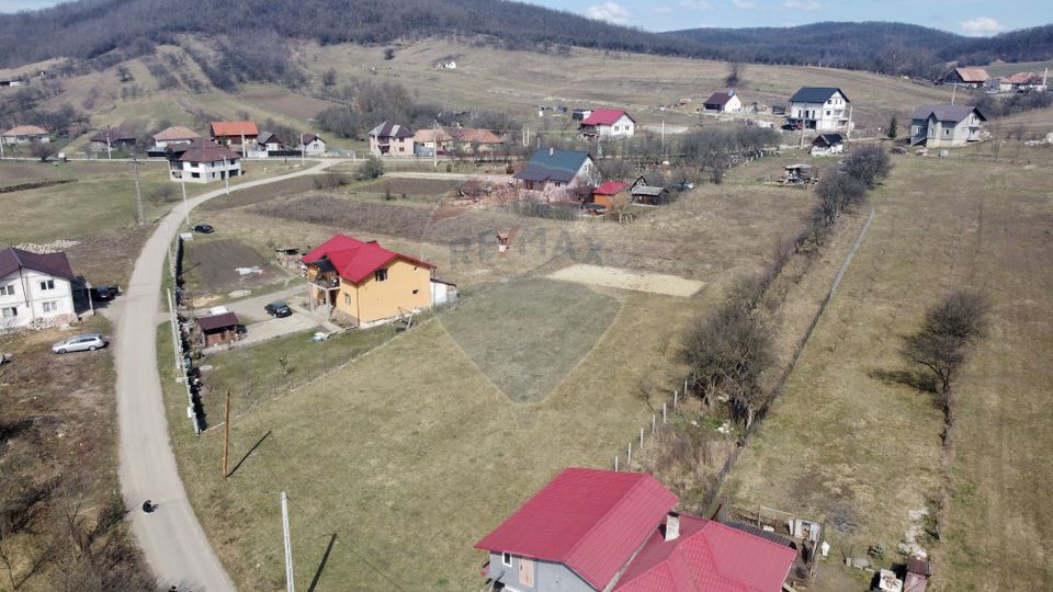 Land 3,591sqm Aghiresu-Fabrici / Strada Principala