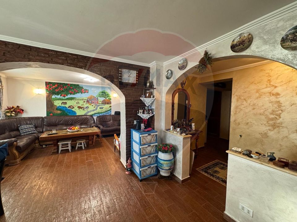 Apartament cu 3 camere in Dumitresti