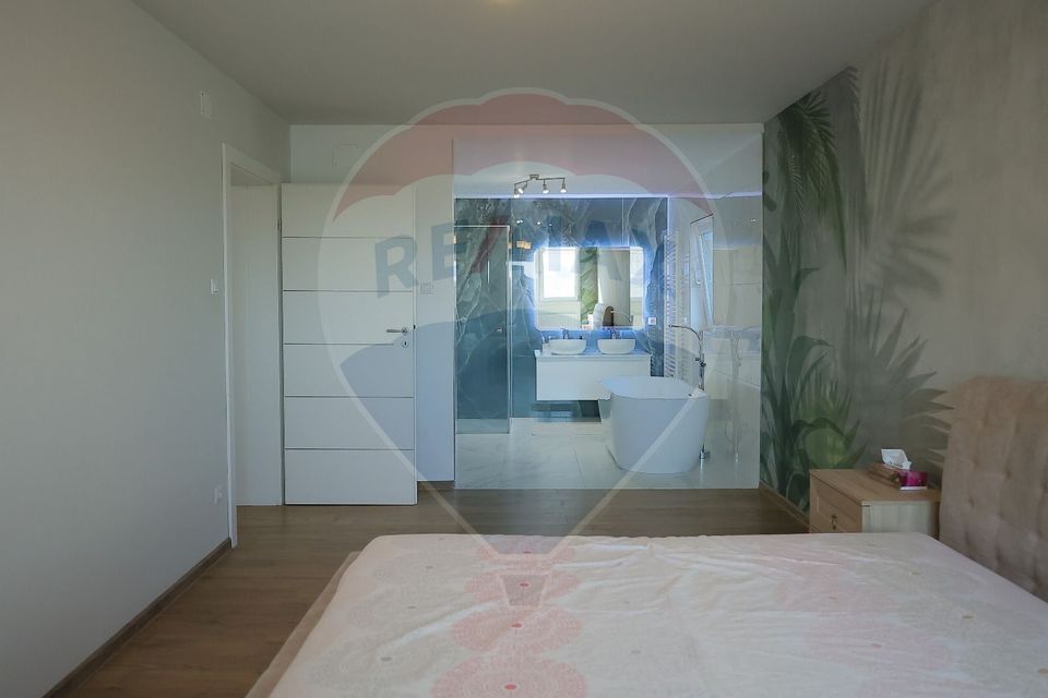 5 room House / Villa for sale