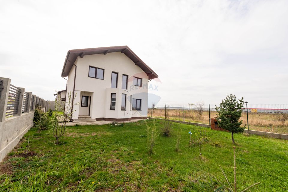 4 room House / Villa for sale, Militari area