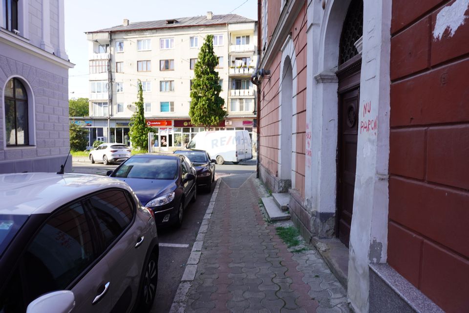 Spațiu comercial de 8mp de închiriat în zona Ultracentral