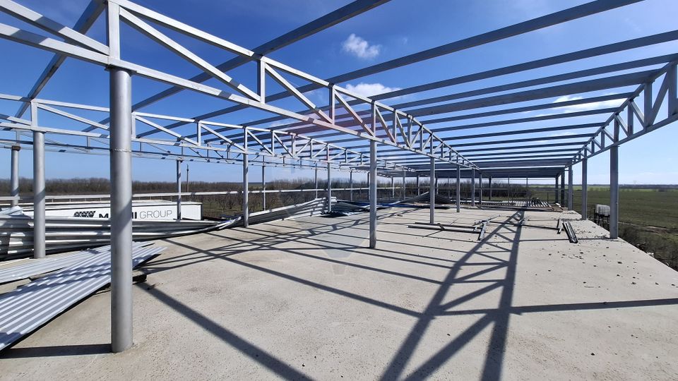 Teren 15.107mp, POT60% + Hală industrială | acces rapid A0