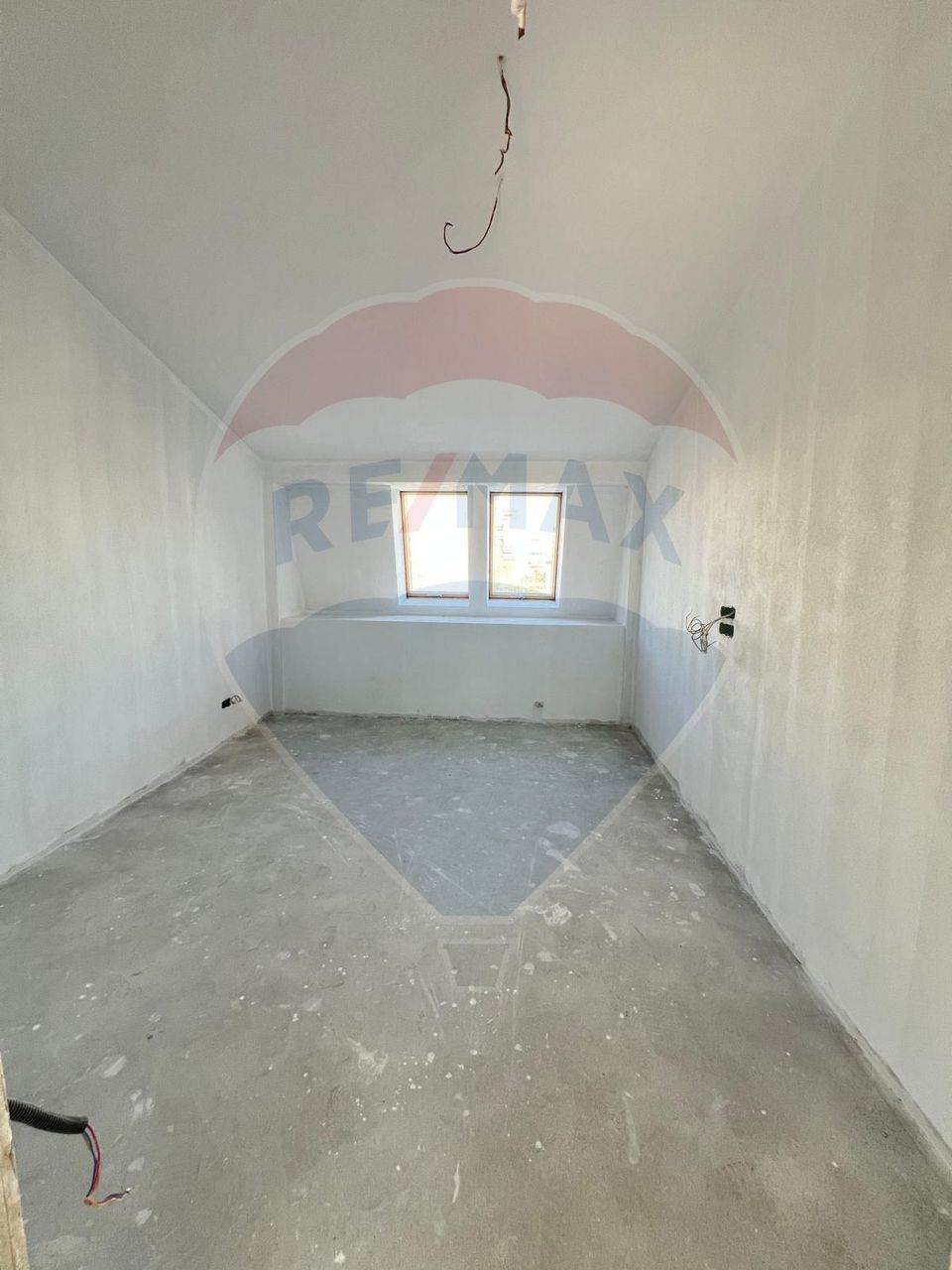 Apartament spectaculos 4 camere | Vilă | Zona P-ta Alba Iulia–Dristor