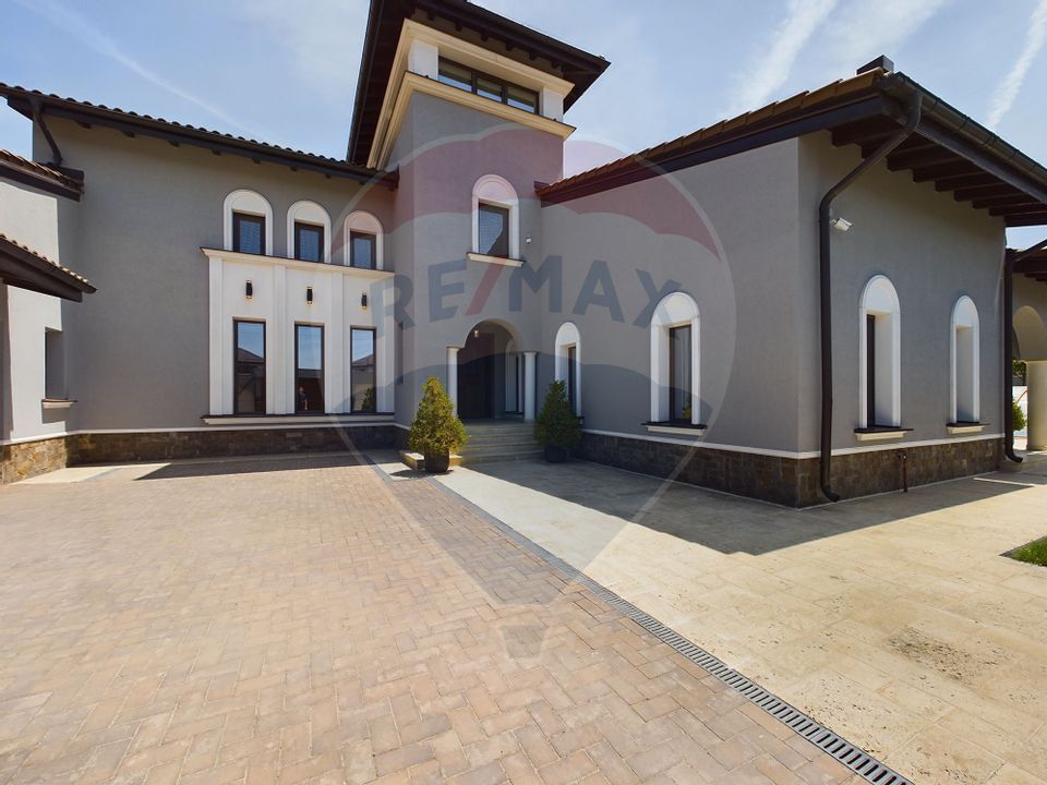 Unique Opportunity: Luxury House with Pool and Premium Finishes