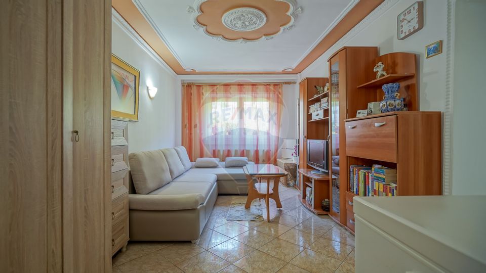 REZERVAT!  Apartament 4 camere|Racadau|Parcare|Boxa|Etj.Intermediar