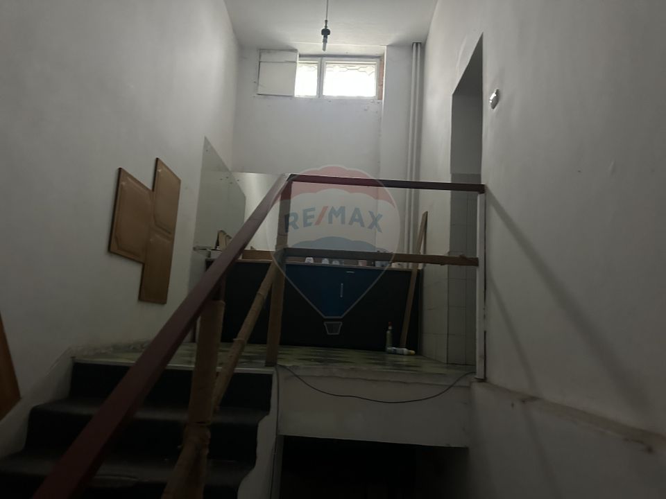 166sq.m Commercial Space for rent, Calea Romanului area