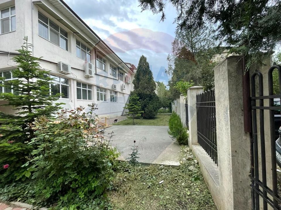 Spațiu comercial de 1,700mp de închiriat în zona Centrala