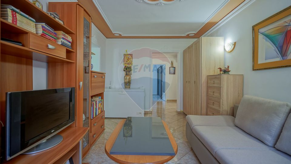 REZERVAT!  Apartament 4 camere|Racadau|Parcare|Boxa|Etj.Intermediar