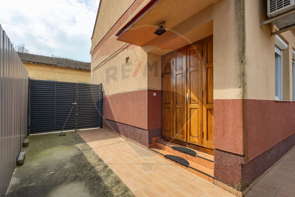 Townhouse | Buzias | 6 Martie | 197mp | 5camere 2bai | Patio | Garaj