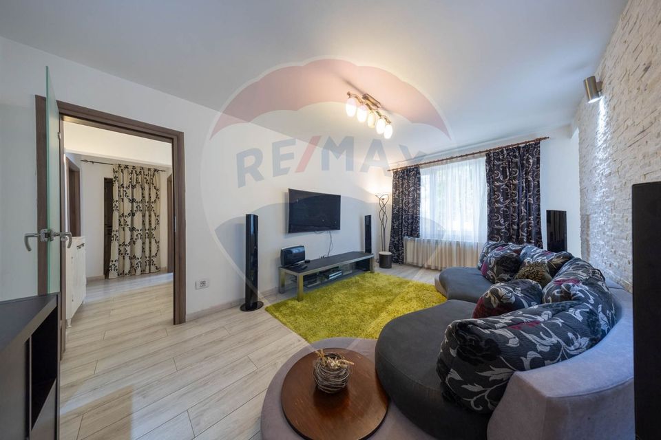 3 room Apartment for rent, Centrul Istoric area