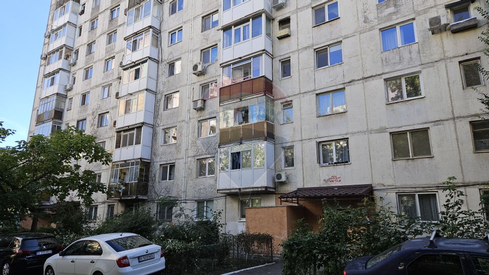 Apartament cu 2 camere de închiriat - 500 m de metrou Gorjului