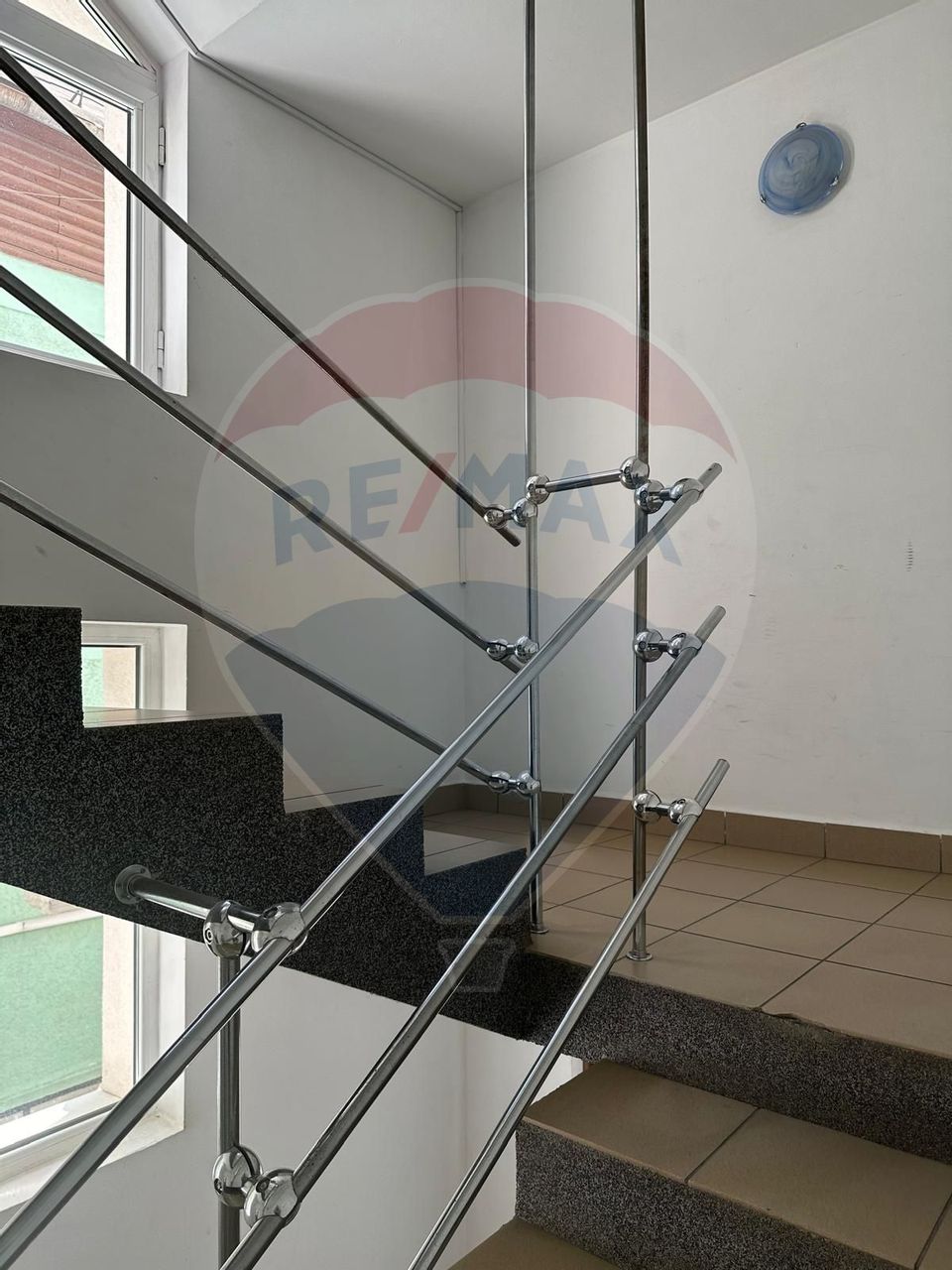 Spațiu / birouri în suprafață de 1200 / 1300 mp teren Central BM