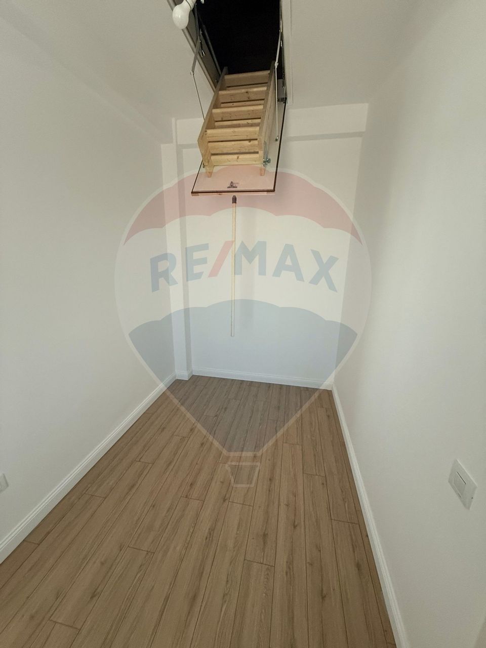 Casă / Vilă Individuala Bragadiru finisaje lux