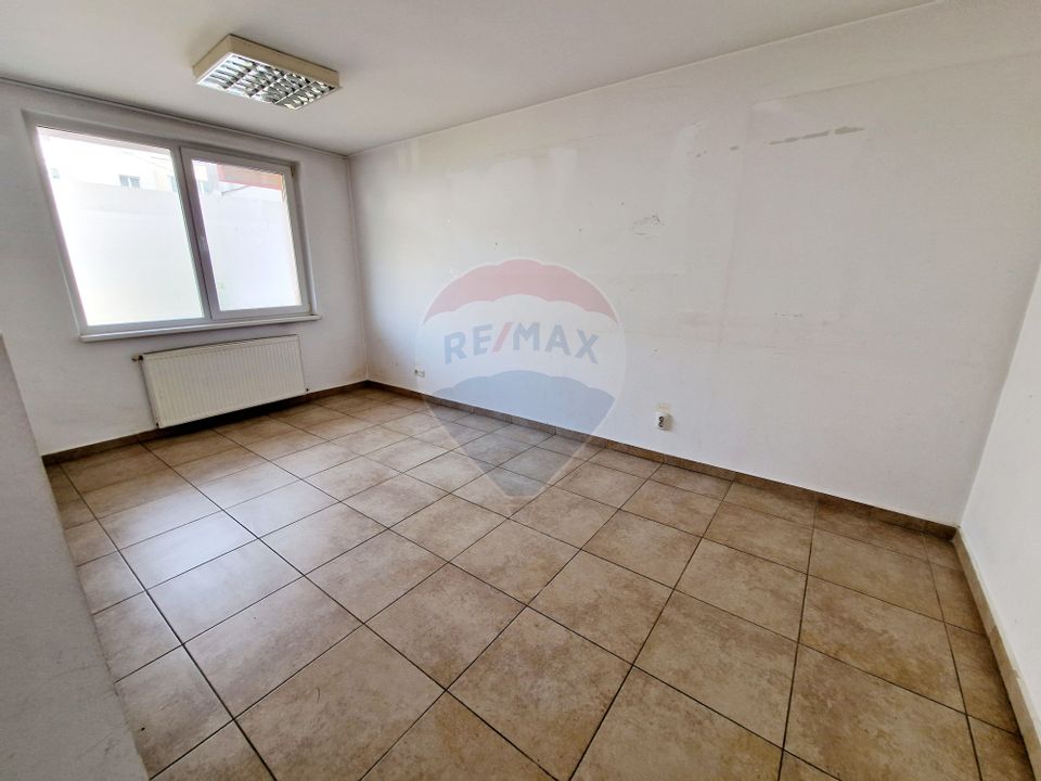 60sq.m Commercial Space for rent, Precista area