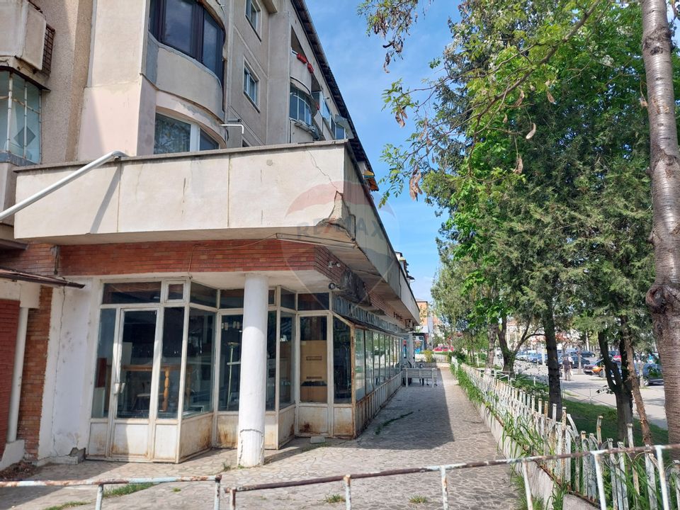 570sq.m Commercial Space for sale, Central area