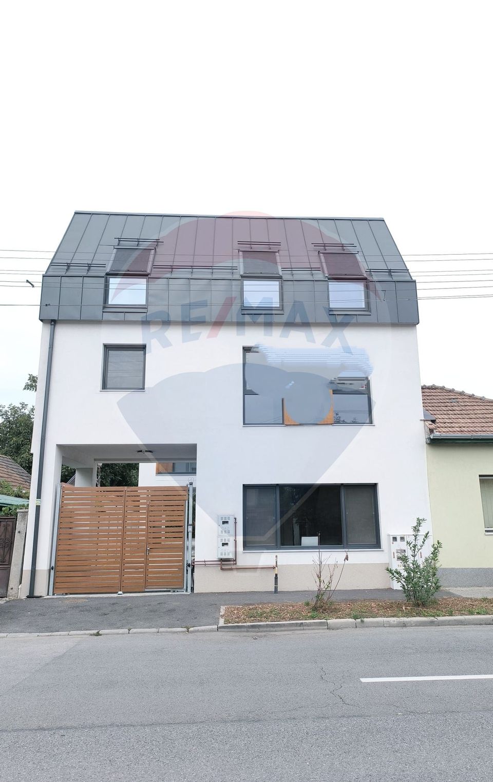 Duplex 2 unitati de vanzare 426 mp