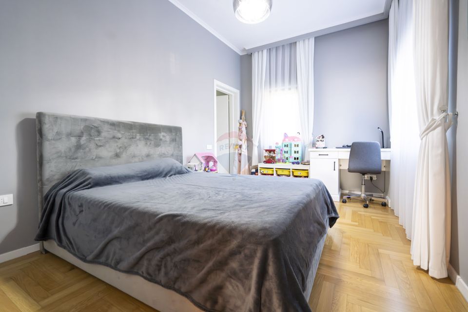 5 room House / Villa for sale, Dealuri Oradea area