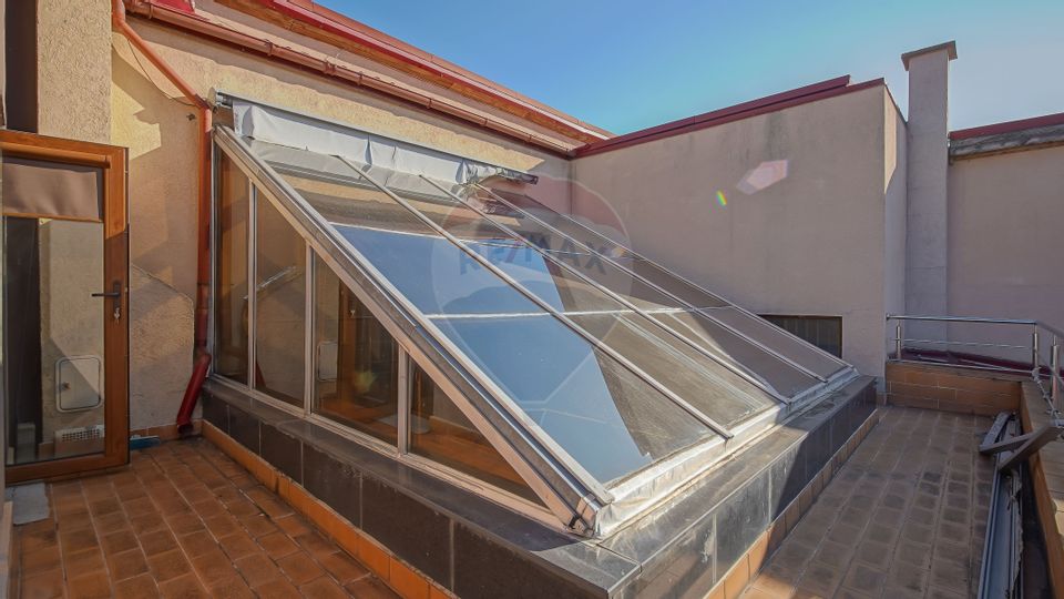 6 room House / Villa for sale