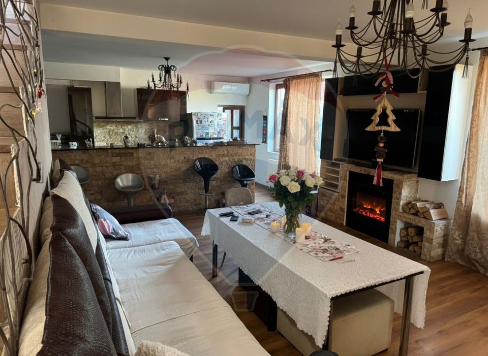 Casă / Vilă cu 5 camere de vânzare în zona Dorobantul