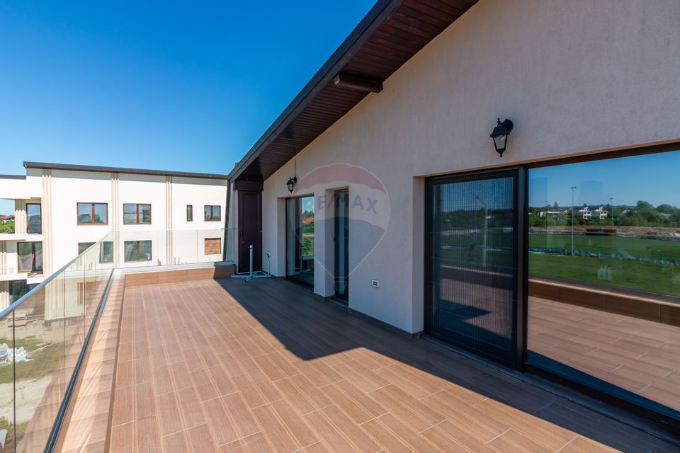 Vanzare Vila Individuala mare | 7 camere, 2 terase | P+1+2R | Curte