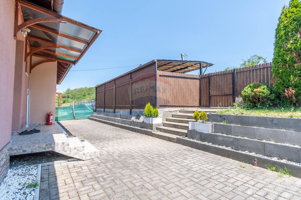 5 room House / Villa for sale