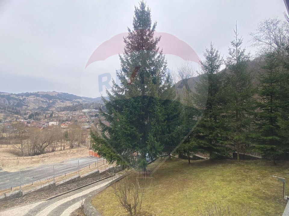 Casă / Vilă cu 6 camere de vânzare Podul Dambovitei/ Arges
