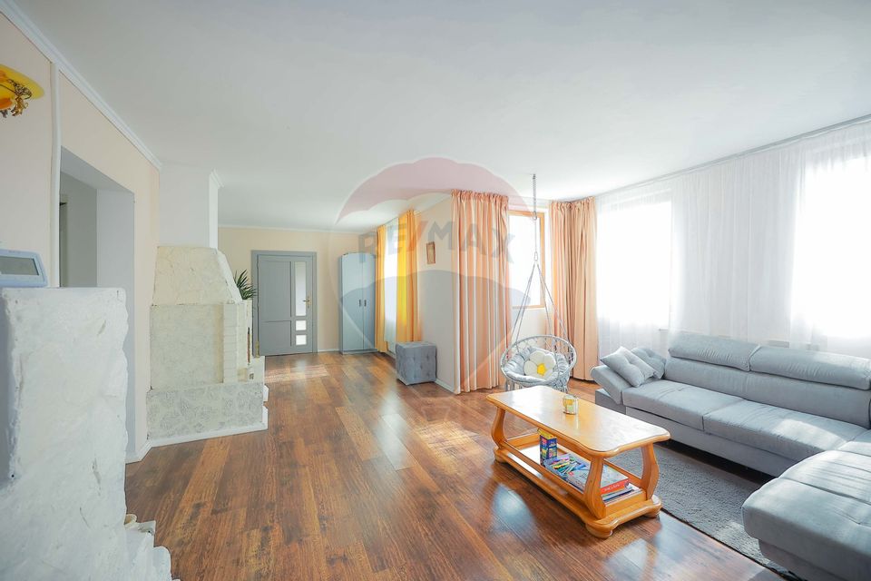 4 room House / Villa for sale