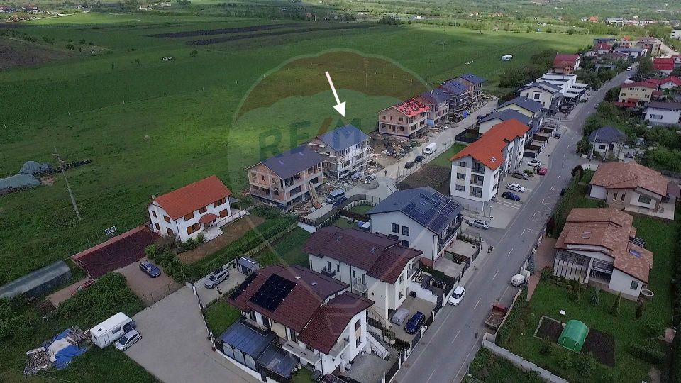4 room House / Villa for sale, Dambul Rotund area