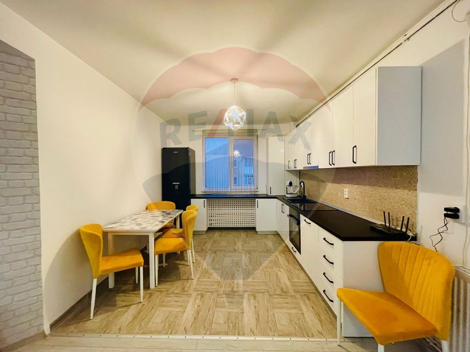 Apartament de închiriat în Sibiu - 3 camere si balcon - zona Hipodrom