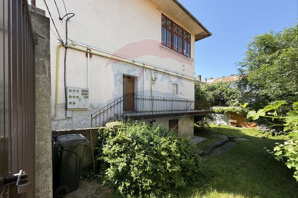 15 room House / Villa for sale, Central area