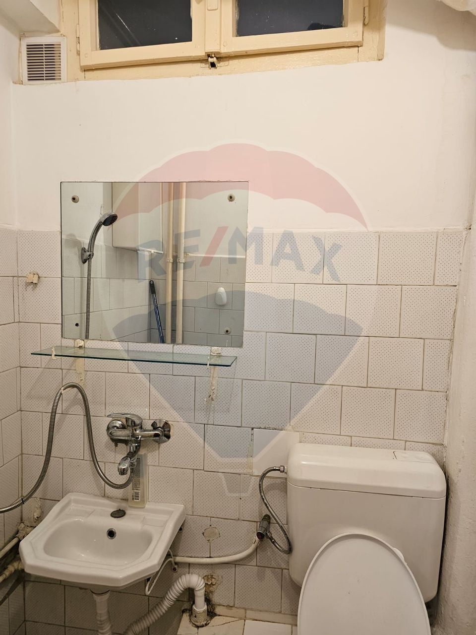 Garsoniera -Versatilitate Excelenta pe Calea Bucuresti, Brasov