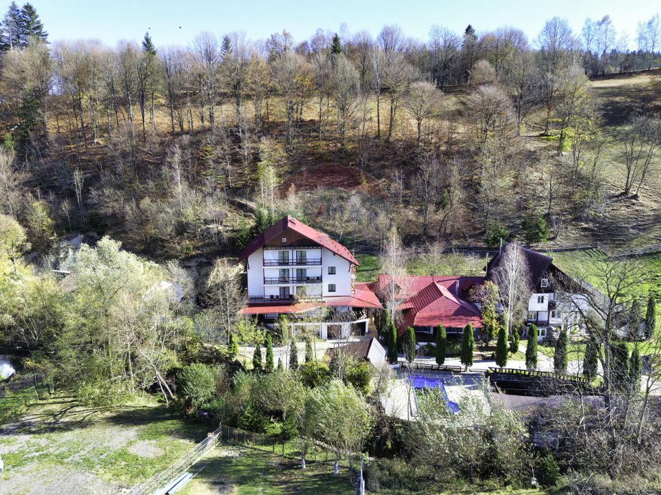 15 room Hotel / Pension for rent