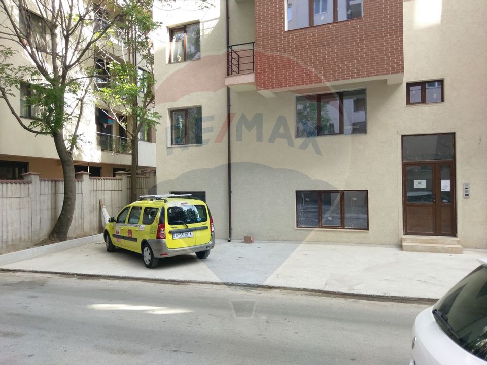 2 room apartment + central heating + parking space for sale Gorj area