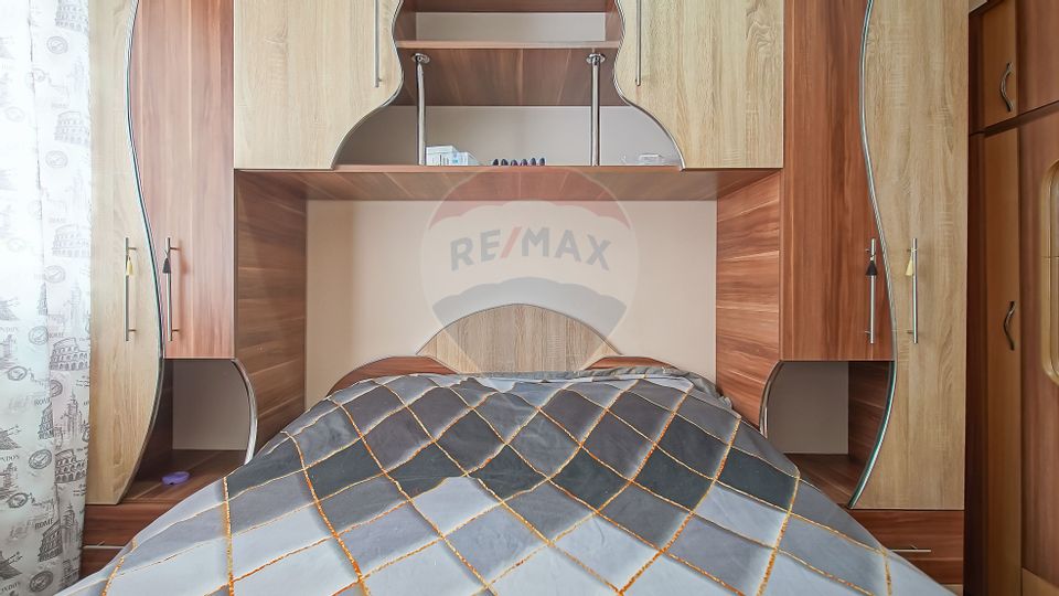 3 room Apartment for sale, Florilor area