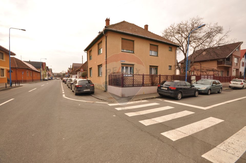 Apartament in casa parter zona Aurel Vlaicu