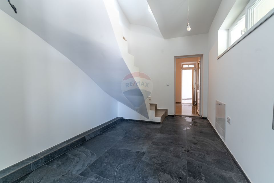 7 room House / Villa for rent, Dambul Rotund area