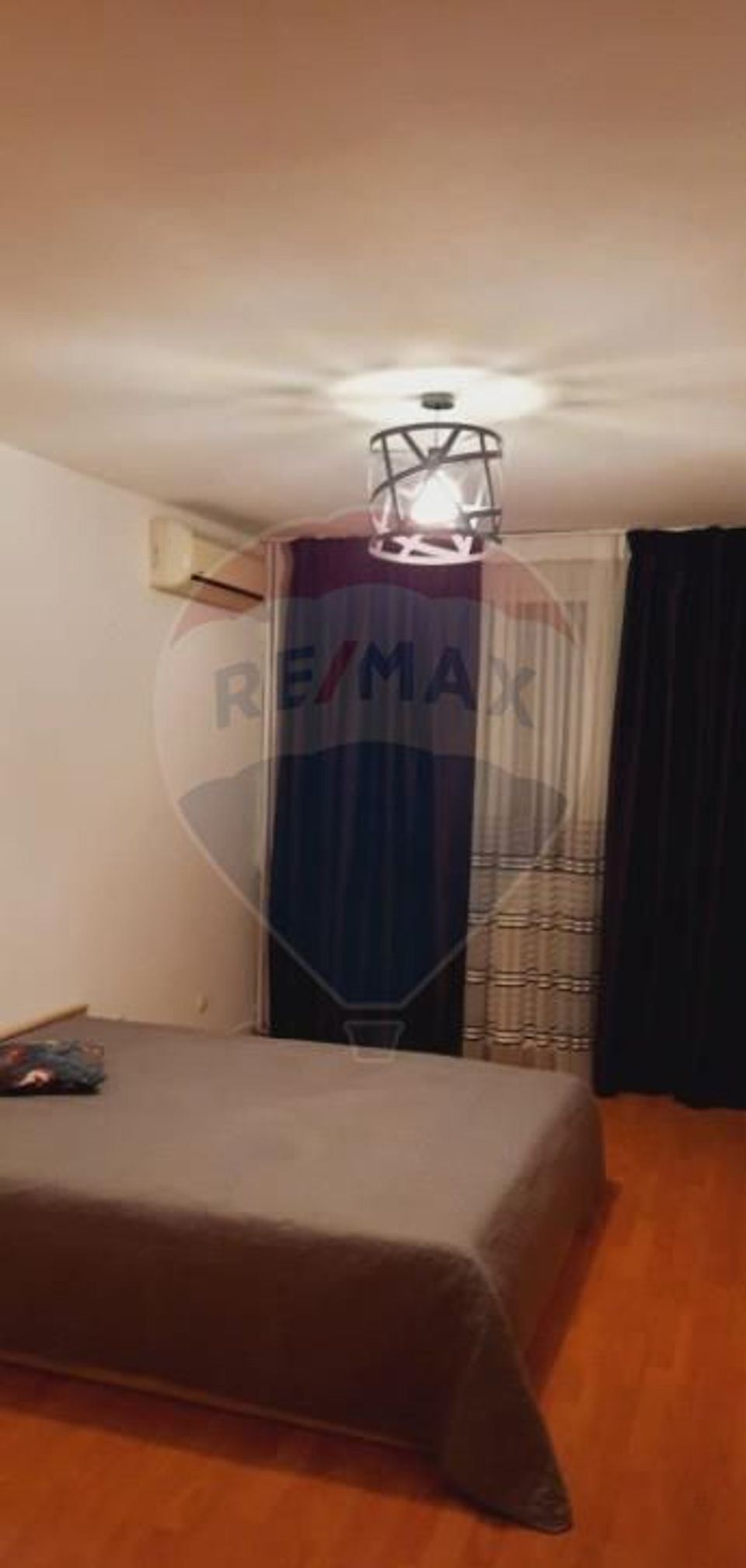 Închiriere apartament 2 camere pe strada Trestiana